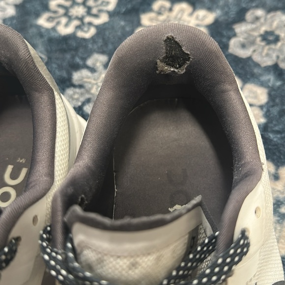 On Cloud Cloudmonster Sneakers - Picture 6 of 15